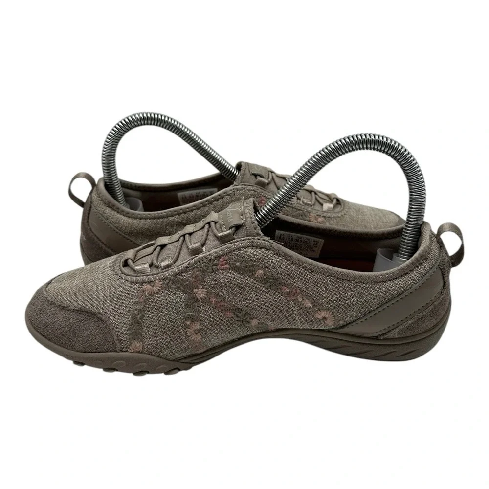 Skechers Relaxed Fit Memory Foam Slip On Shoes Womens 6.5 Taupe Slip On Sneakers